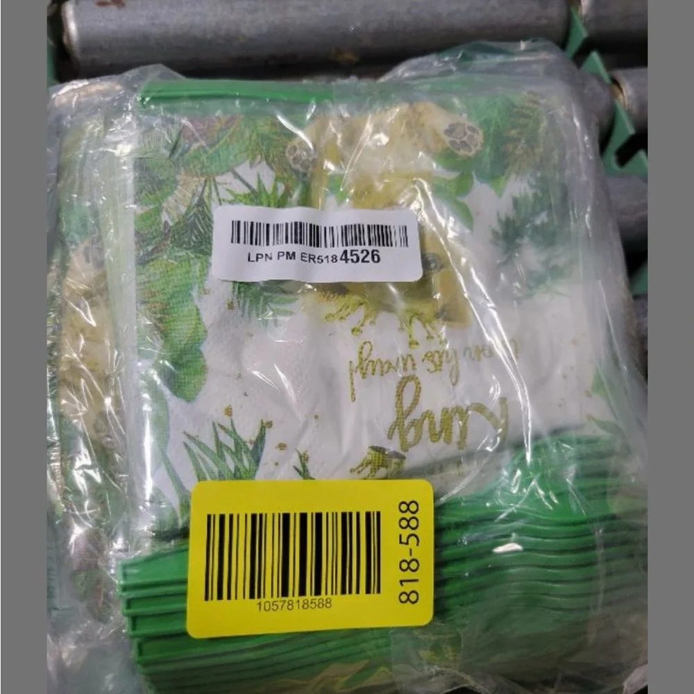 A Little King Jungle Party Supplies Set - Green